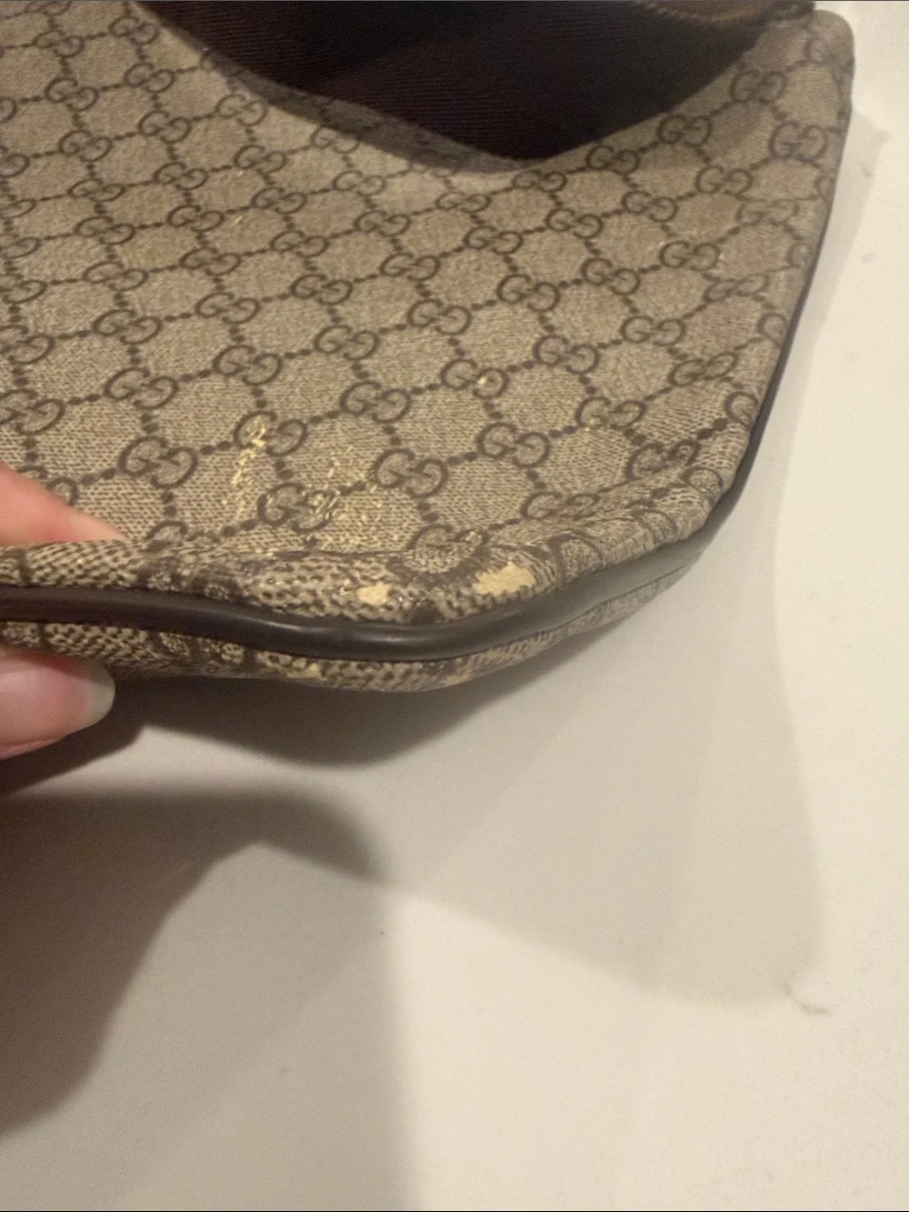 Gucci messenger crafted